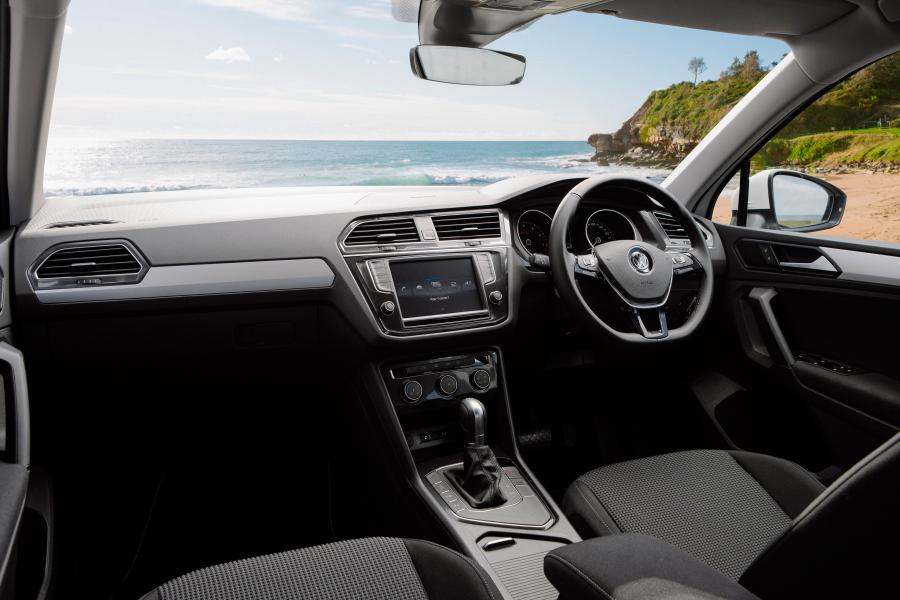 Торпедо Volkswagen Tiguan Trendline 2016 года  (AU) (фото 2 из 30)